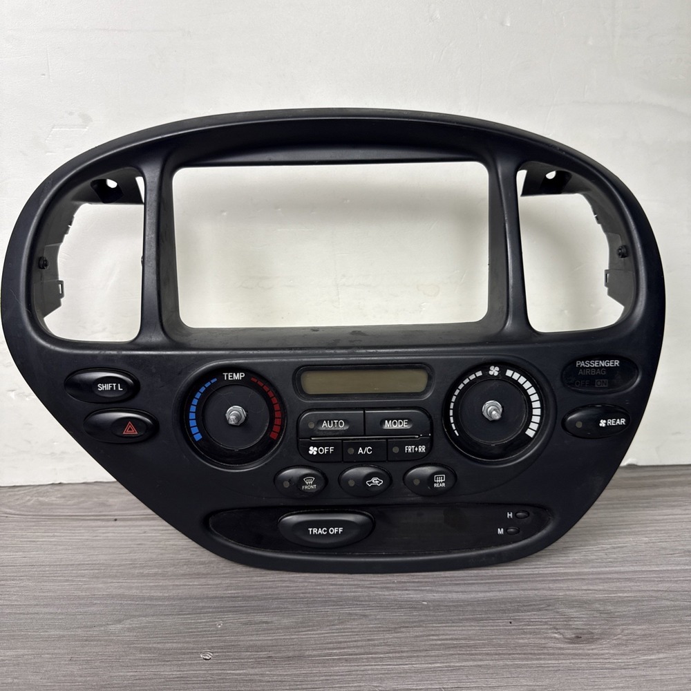 Toyota‎ Sequoia 2002-2005 Hvac Climate controller 88650-0c011 with Bezel Oem